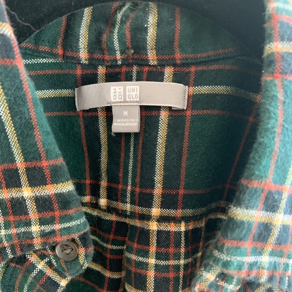 Uniqlo Long Sleeve Button Up Shirt - Picture 2 of 3